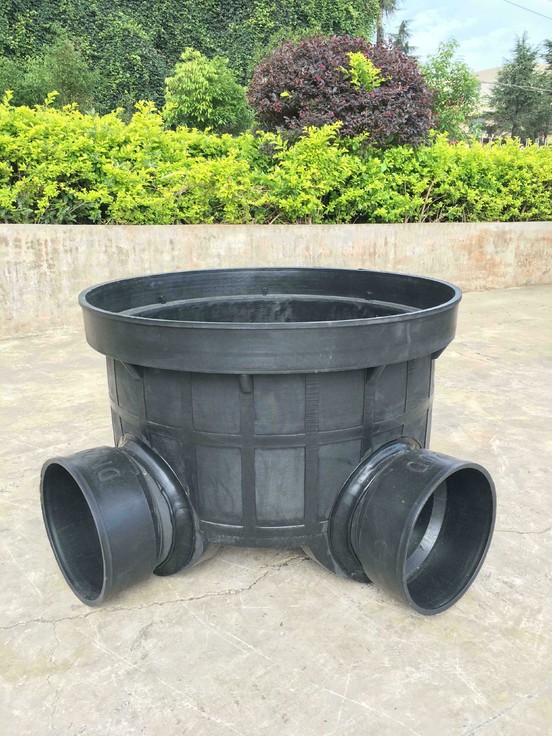 ф700塑料流槽井（井高(gāo)50cm）